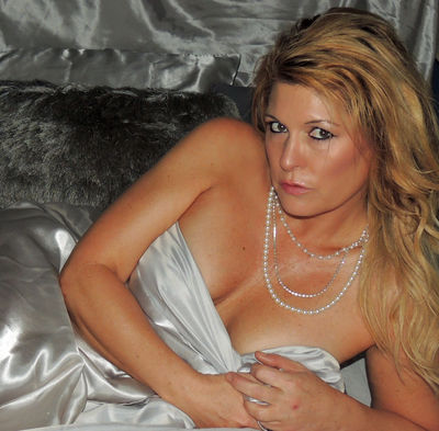 Mary Guilt - Escort Girl from Hialeah Florida